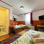 Casa de hóspedes Hargita Panzio 3*