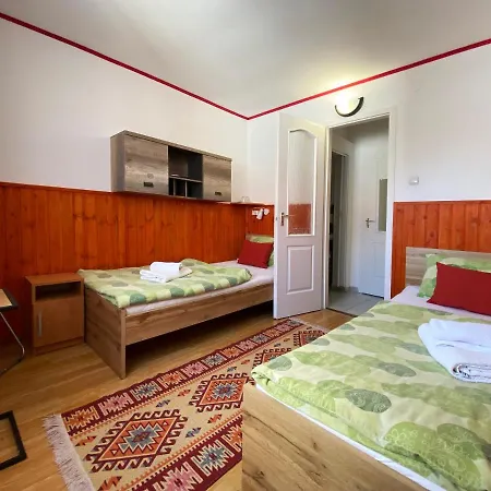 Hargita Panzio Konukevi Vecsés